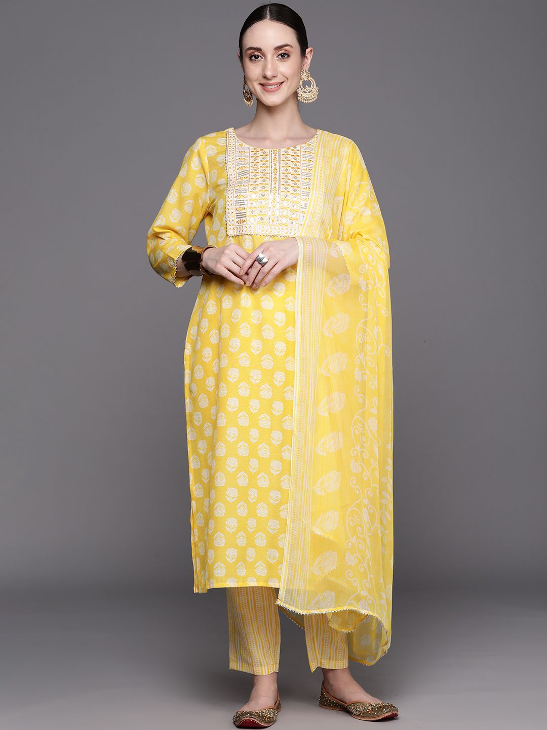 Dhiyona IE Floral Printed Regular Sequinned Pure Cotton Kurta With Trousers & Dupatta