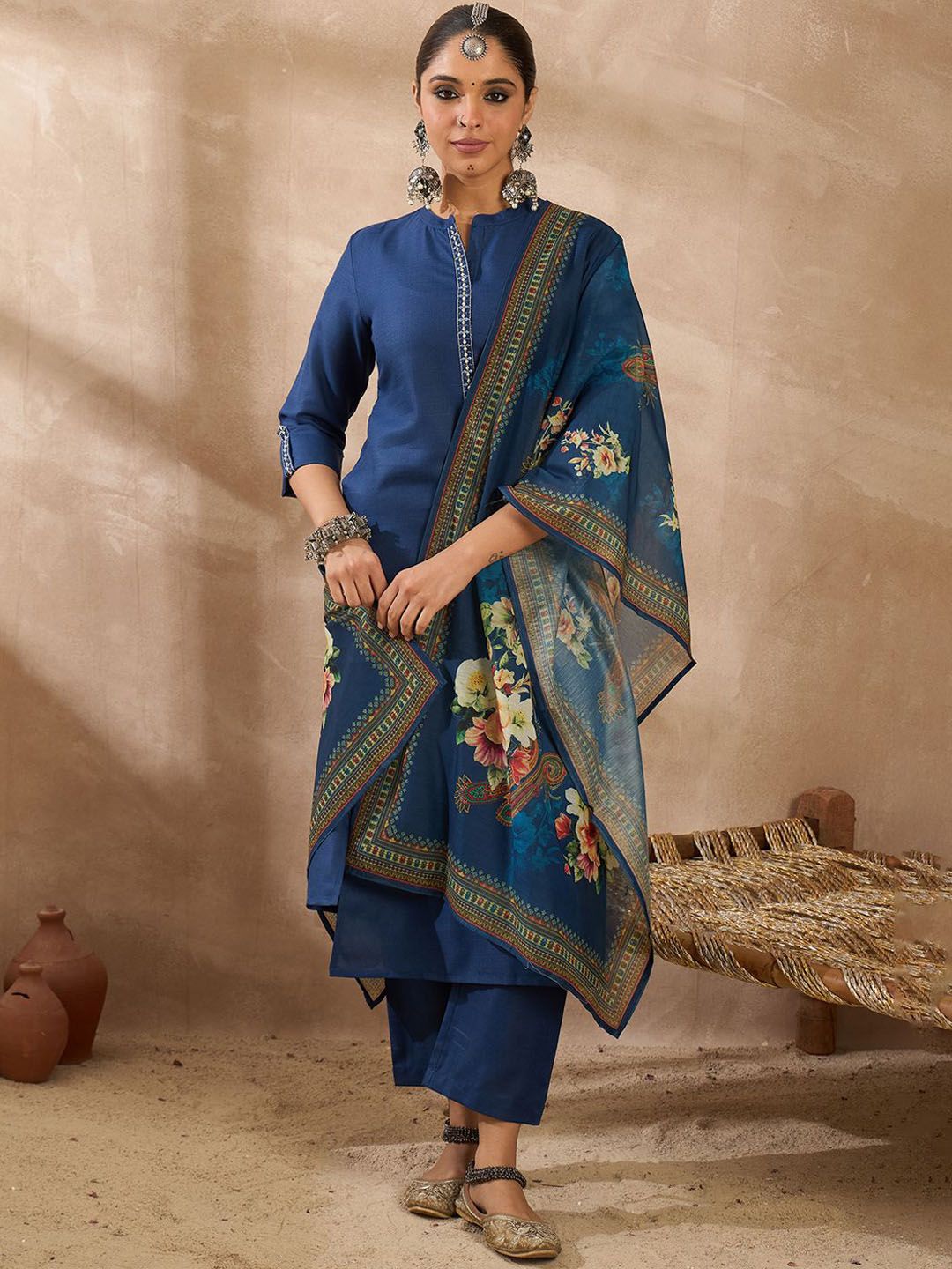 Floral Embroidered Mandarin Collar Kurta With Trousers & Dupatta