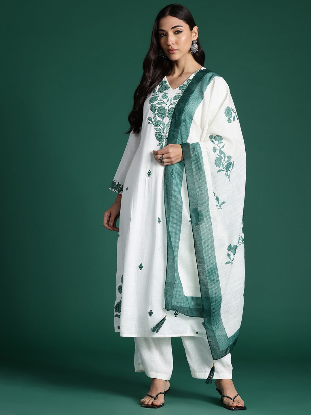Dhiyona IE Floral Embroidered Pleated Thread Work Pure Cotton Kurta Set