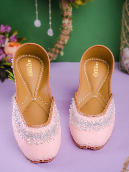 Dhiyona AK Peach-Coloured Embellished Ethnic Mojaris