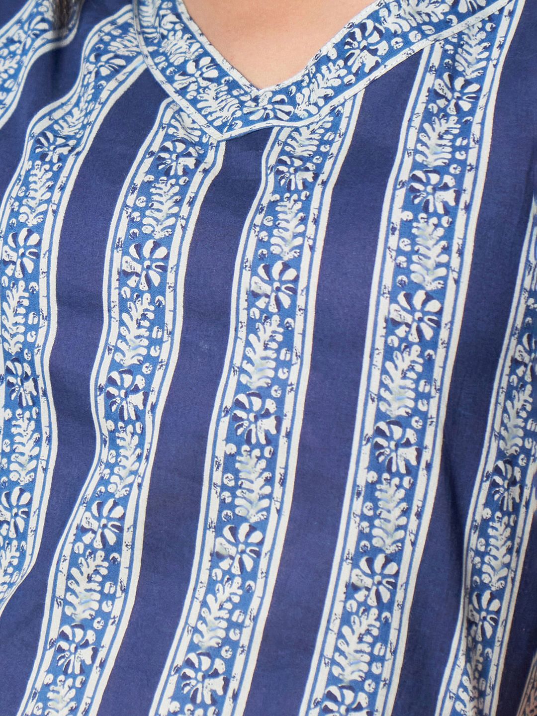 Dhiyona IE Blue Striped V-Neck Pure Cotton Straight Kurta