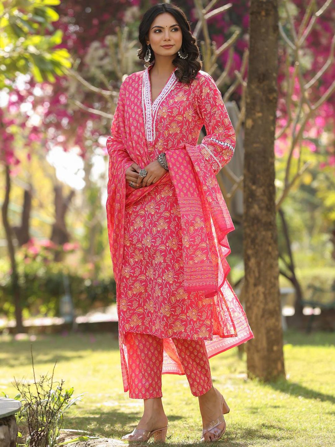 Dhiyona VA Women'sFloral Printed Regular Straight Kurta with trousers & with Dupatta