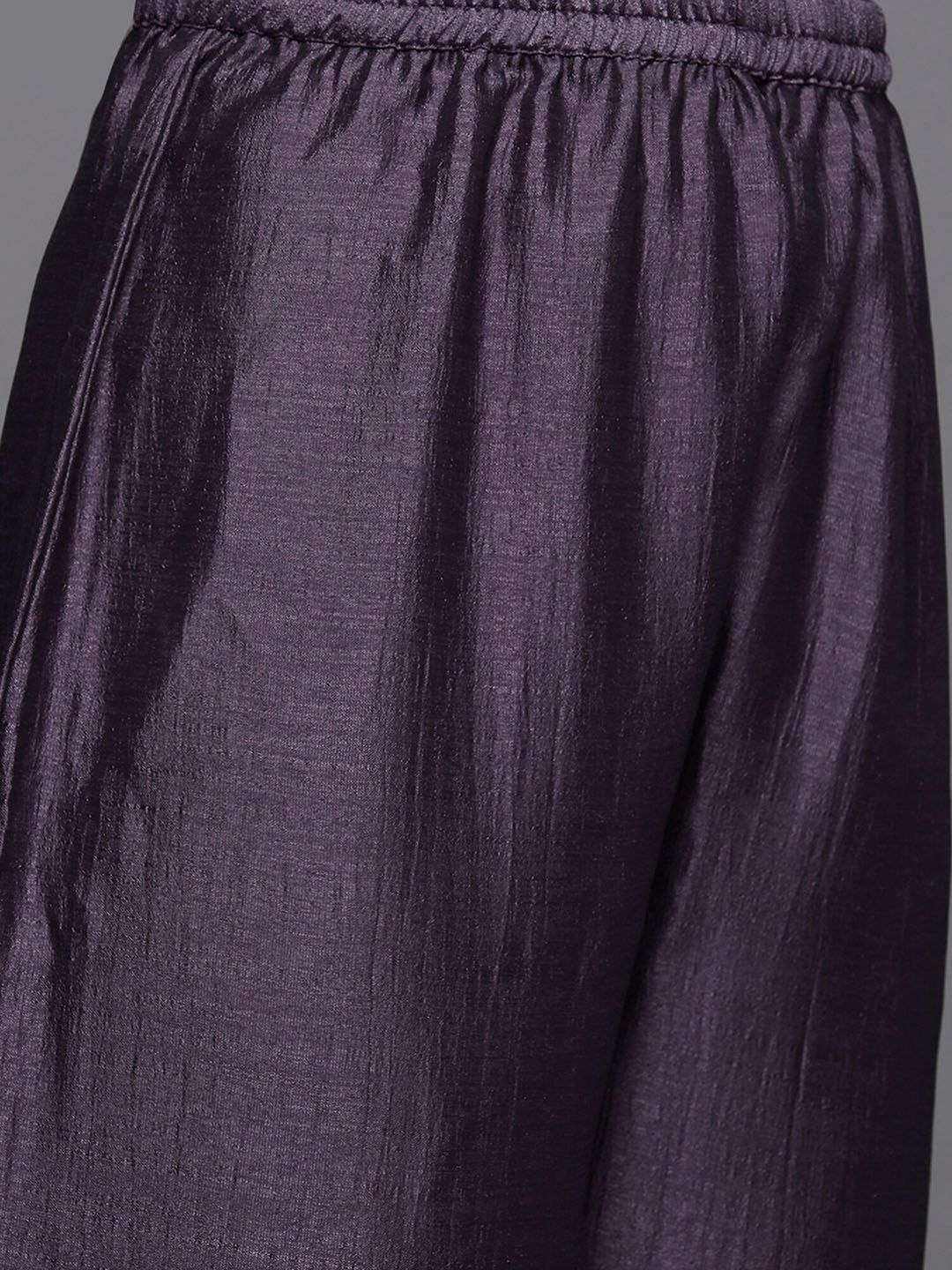 Embroidered Round Neck Three-Quarter Sleeves Sequinned Kurta Set