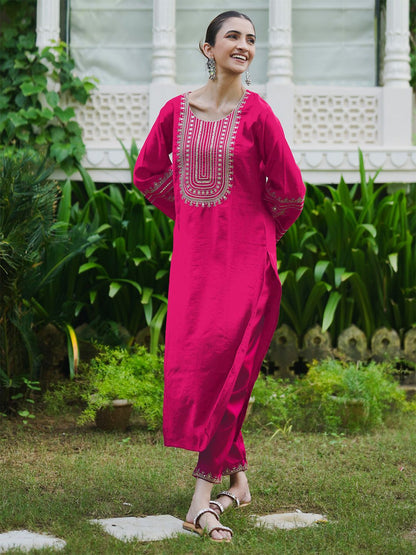 Dhiyona IE Women Ethnic Motifs Embroidered Regular Sequinned Kurta with Trousers