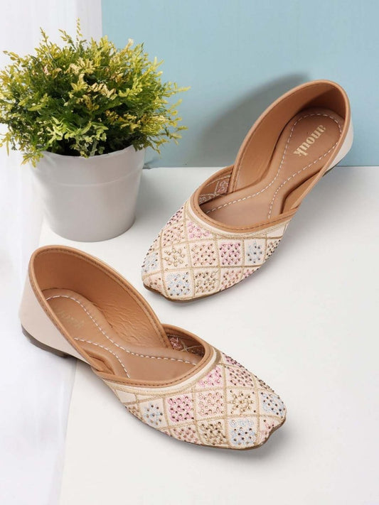 Dhiyona AK Embroidered Mojaris