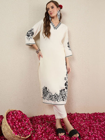 Women Floral Embroidered Regular Thread Work Kurta with Trousers