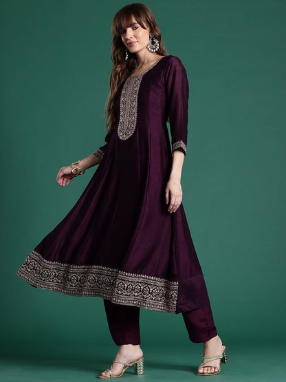 Ethnic Motifs Embroidered Sequinned Kurta With Trousers & Dupatta
