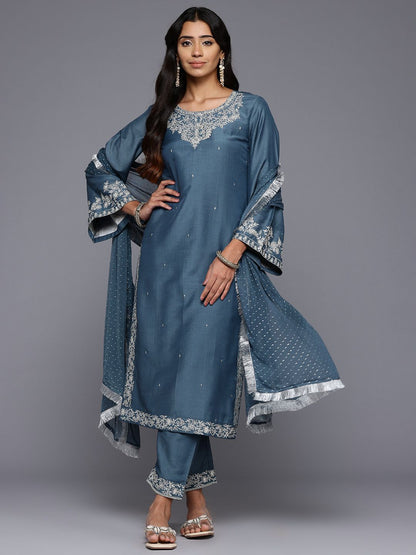 Dhiyona VA Women'sFloral Embroidered Kurta With Trousers & Dupatta