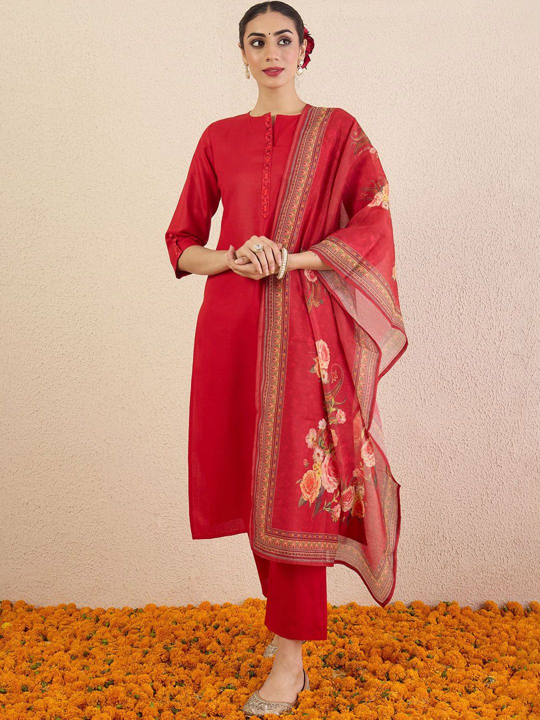 Dhiyona IE Women Solid Kurta with Pyjama & Dupatta
