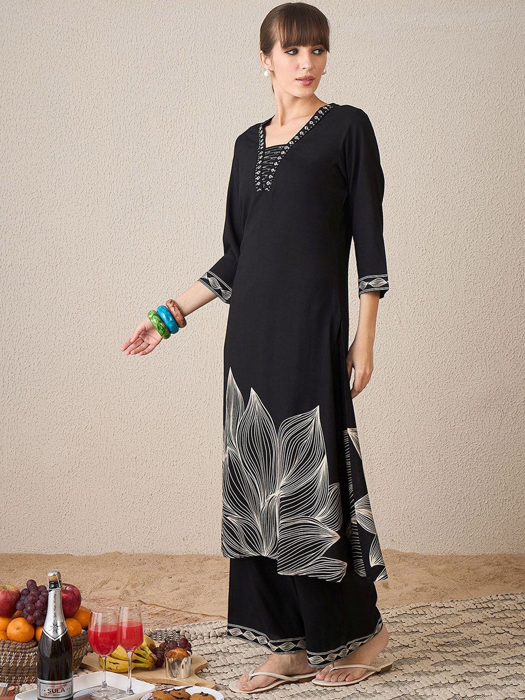 Dhiyona IE Black Printed V-Neck Straight Tunic With Palazzos