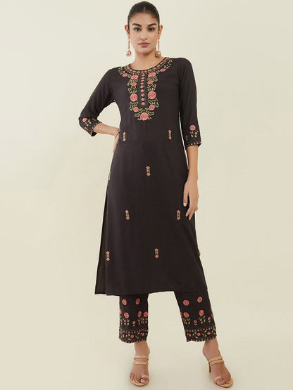 Dhiyona SO Women's Women Floral Embroidered Thread Work Kurta with Trousers