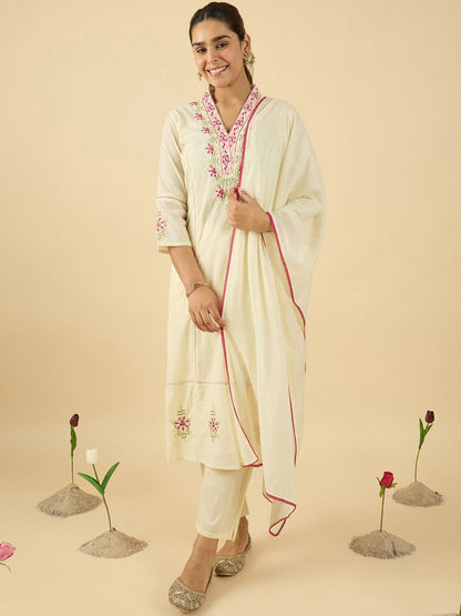 Women Floral Embroidered Pure Cotton Kurta with Trousers & With Dupatta