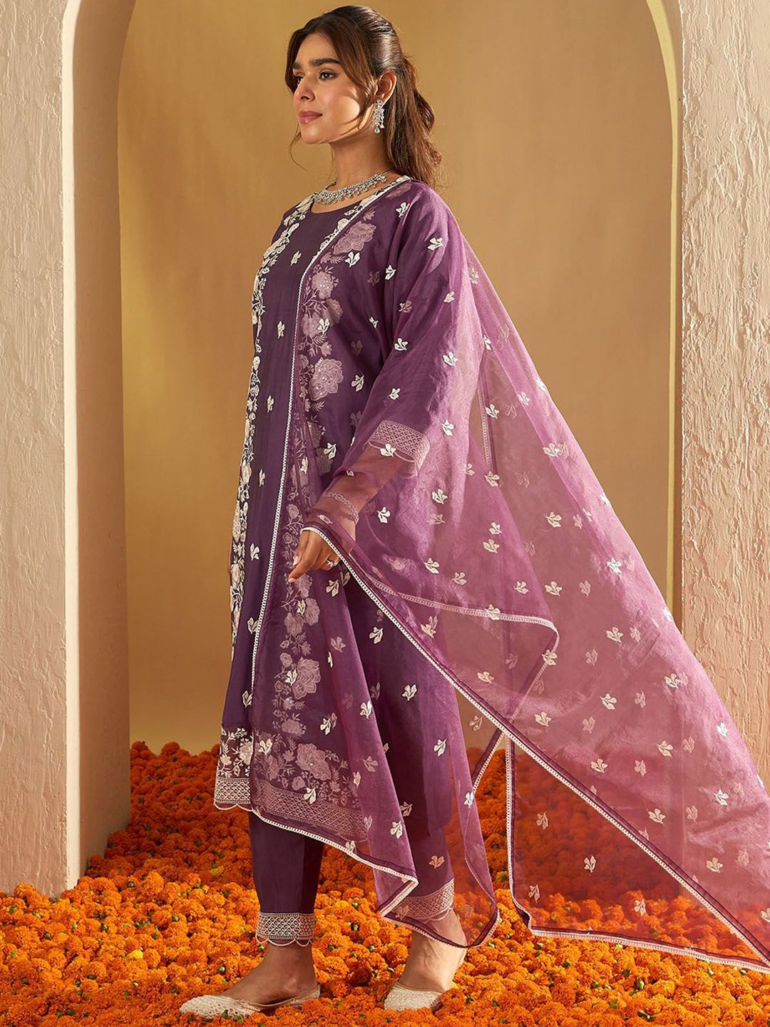 Floral Embroidered Thread Work Straight Kurta With Trousers & Dupatta