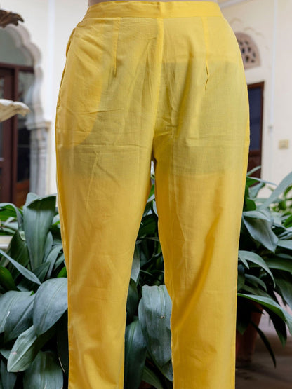 Dhiyona IE Women Printed Panelled Sequinned Pure Cotton Kurta with Trousers & With Dupatta