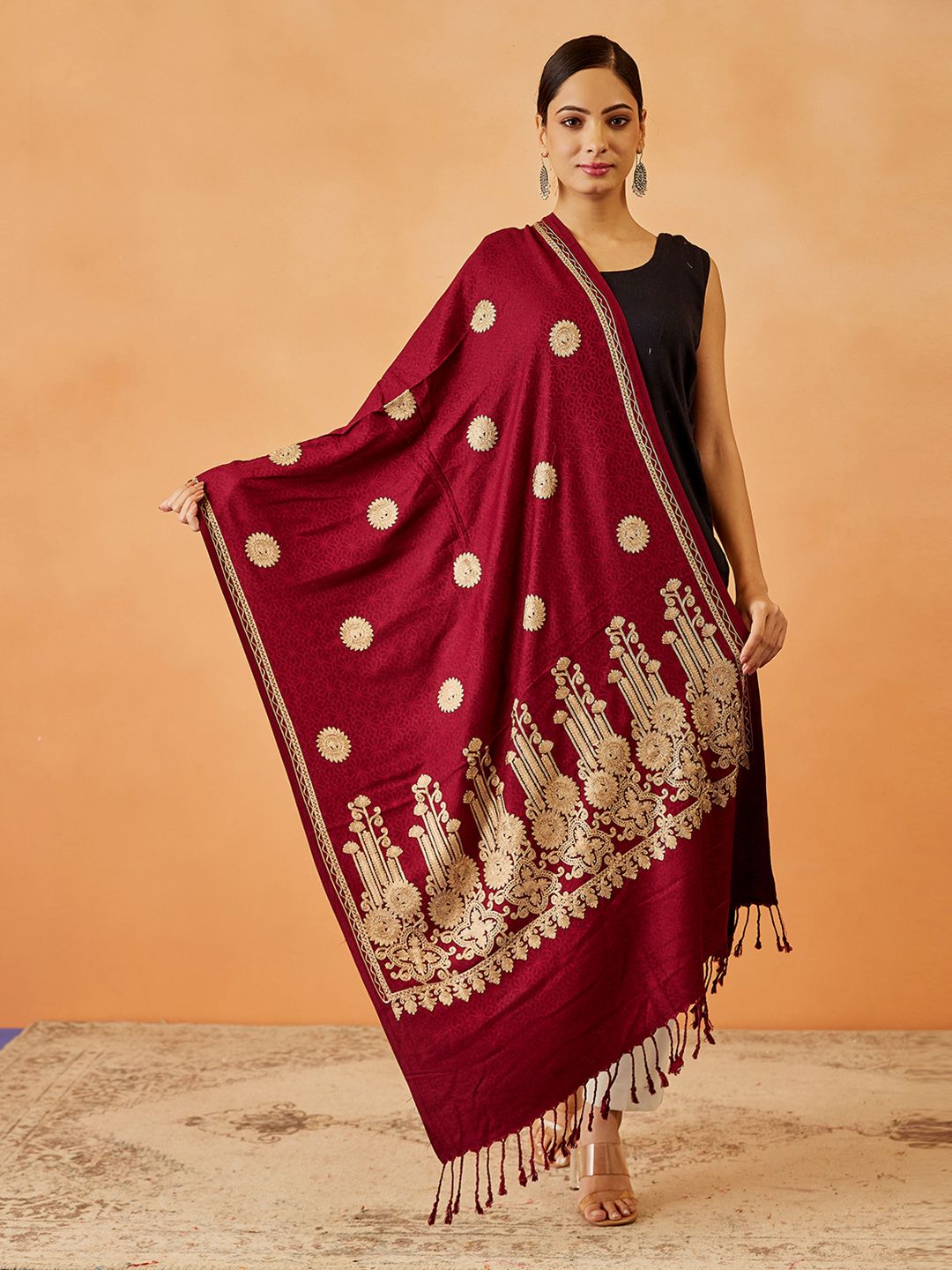 Dhiyona PA Women Ethnic Motifs Embroidered Shawl