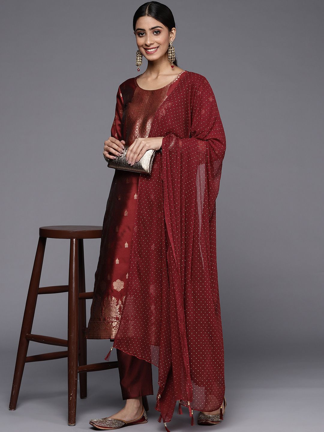 Dhiyona VA Women'sFloral Zari Woven Design Round Neck Kurta with Trousers & with Dupatta