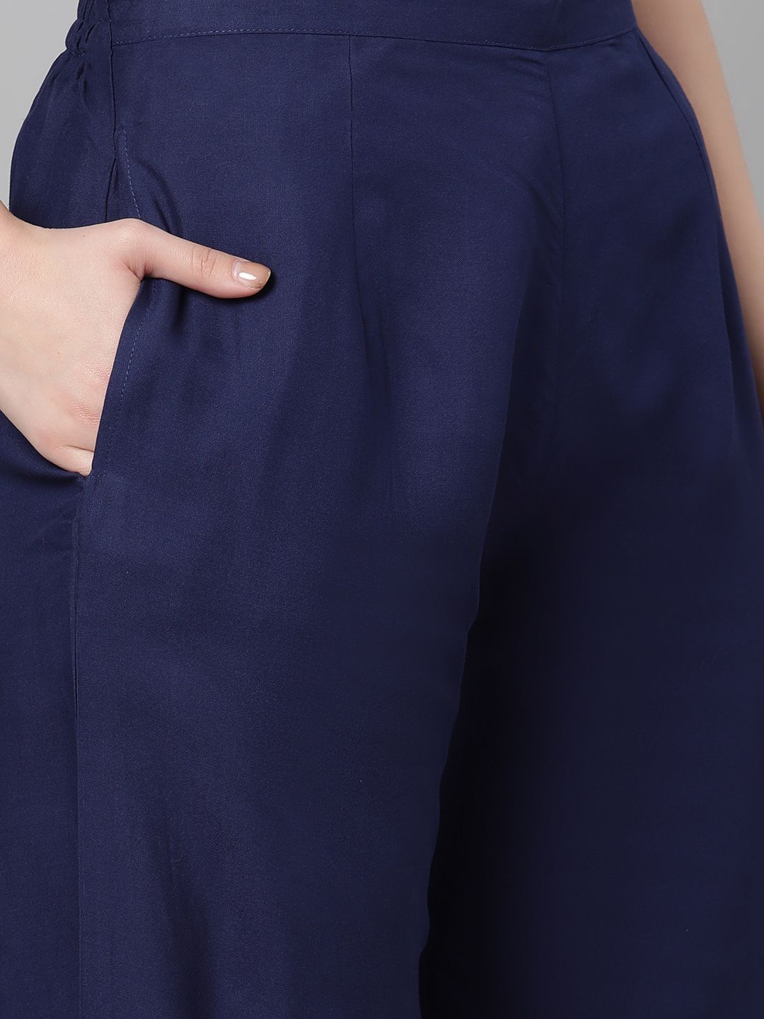 Women Navy Blue & Green Foil Print Kurta with Palazzos & Dupatta