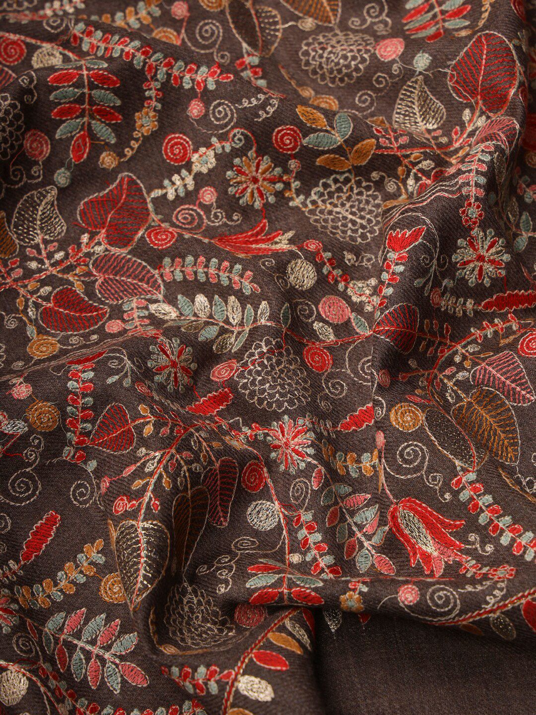 Dhiyona PA Floral Embroidered Woolen Shawl