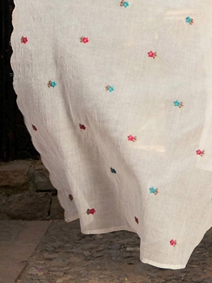Dhiyona IE Floral Embroidered Pure Cotton Straight Kurta With Trousers & Dupatta