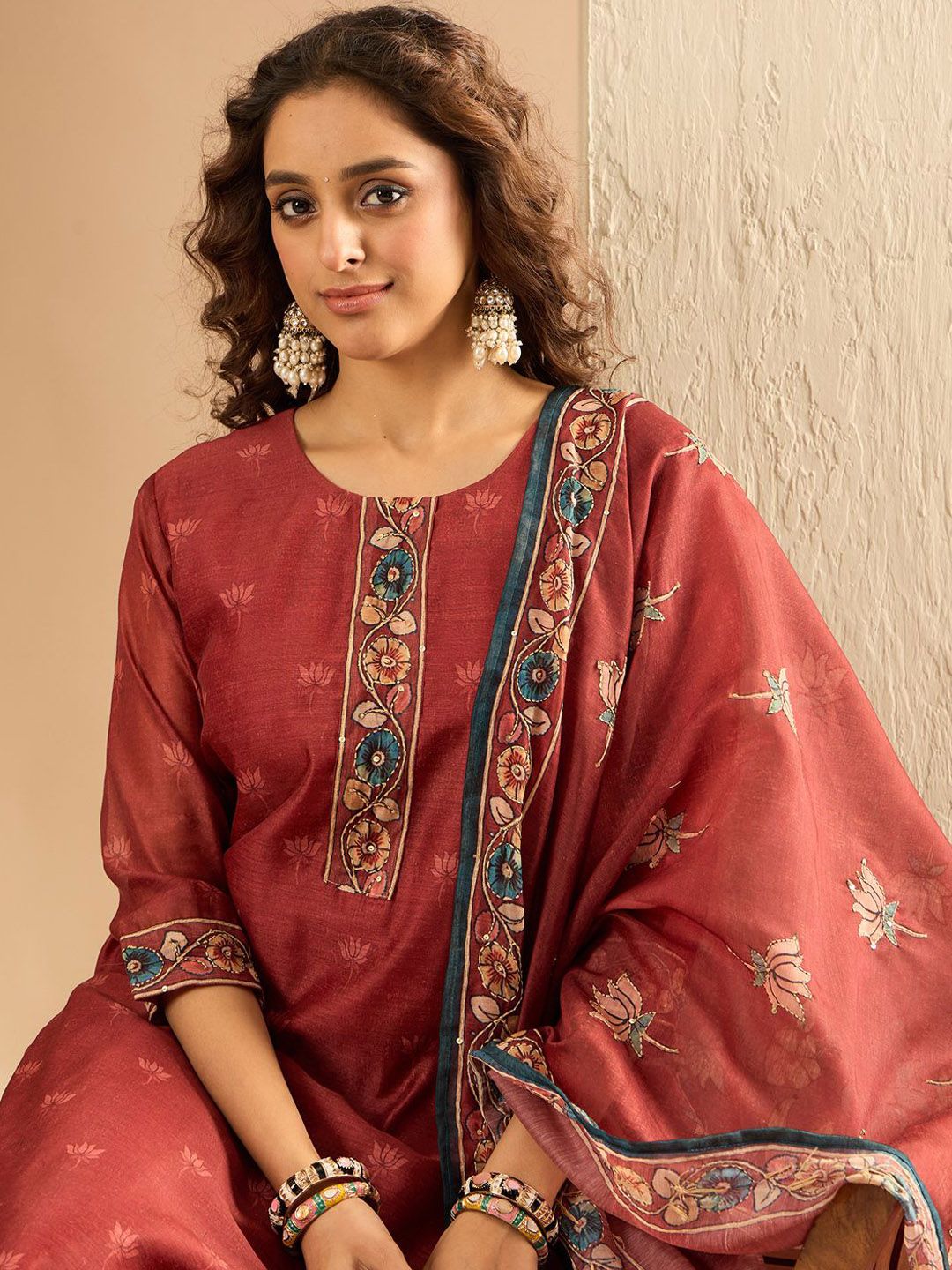 Dhiyona IE Women Embroidered Regular Thread Work Chanderi Silk Kurta Trousers Dupatta