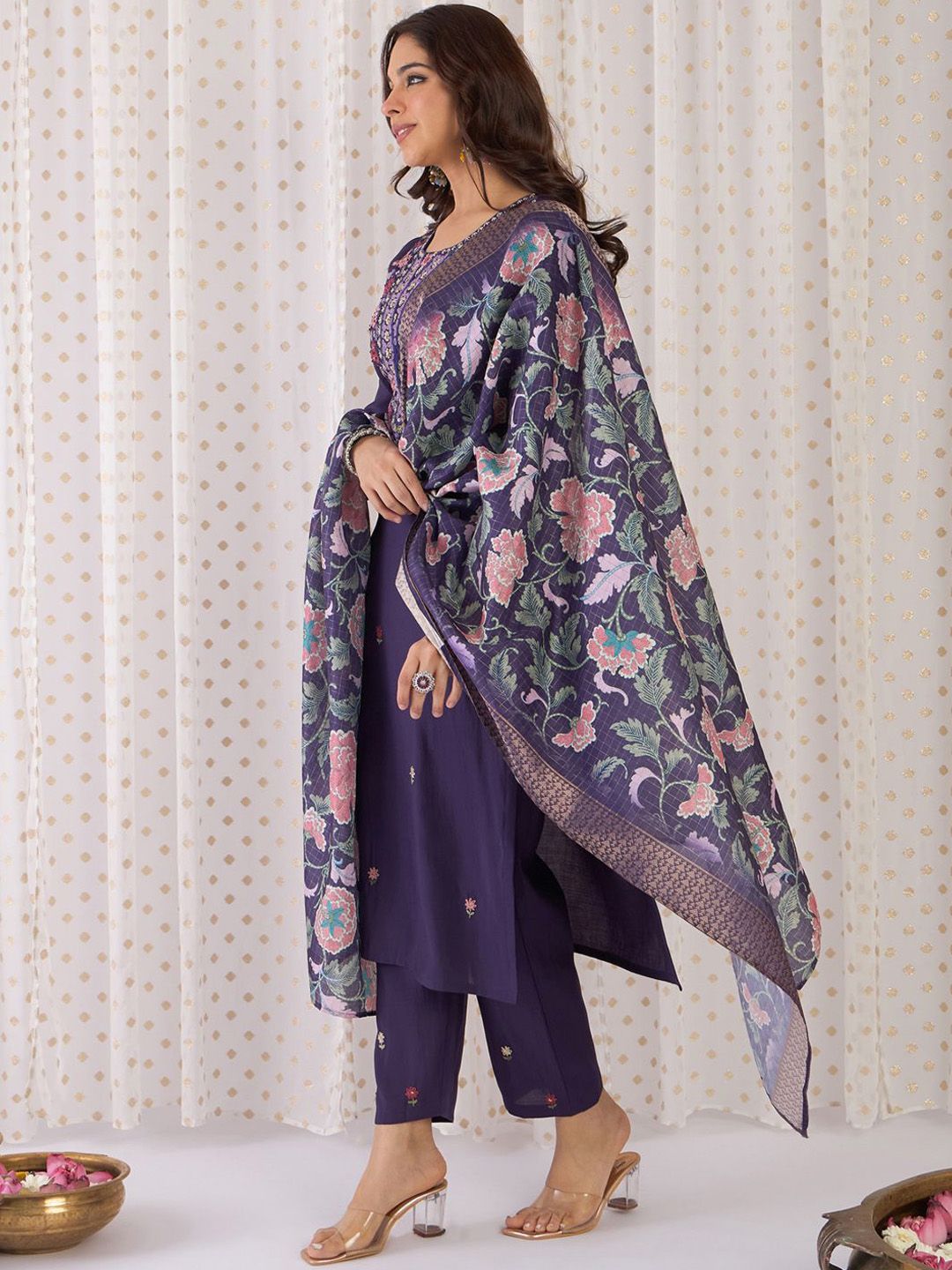 Floral Embroidered Thread Work Straight Kurta With Trousers & Dupatta