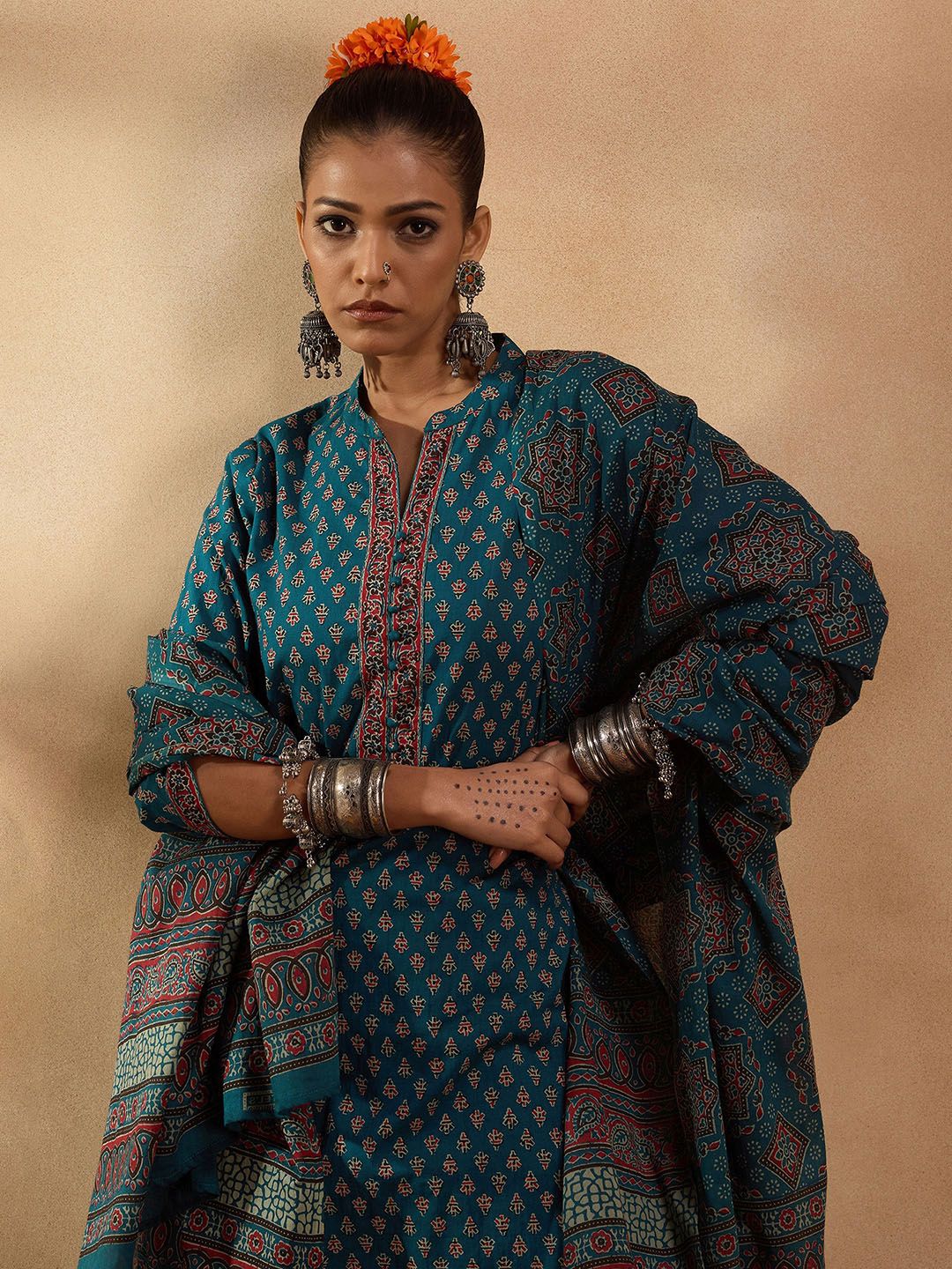 Dhiyona IE Ethnic Motifs Printed Regular Pure Cotton Straight Kurta with Trousers & Dupatta