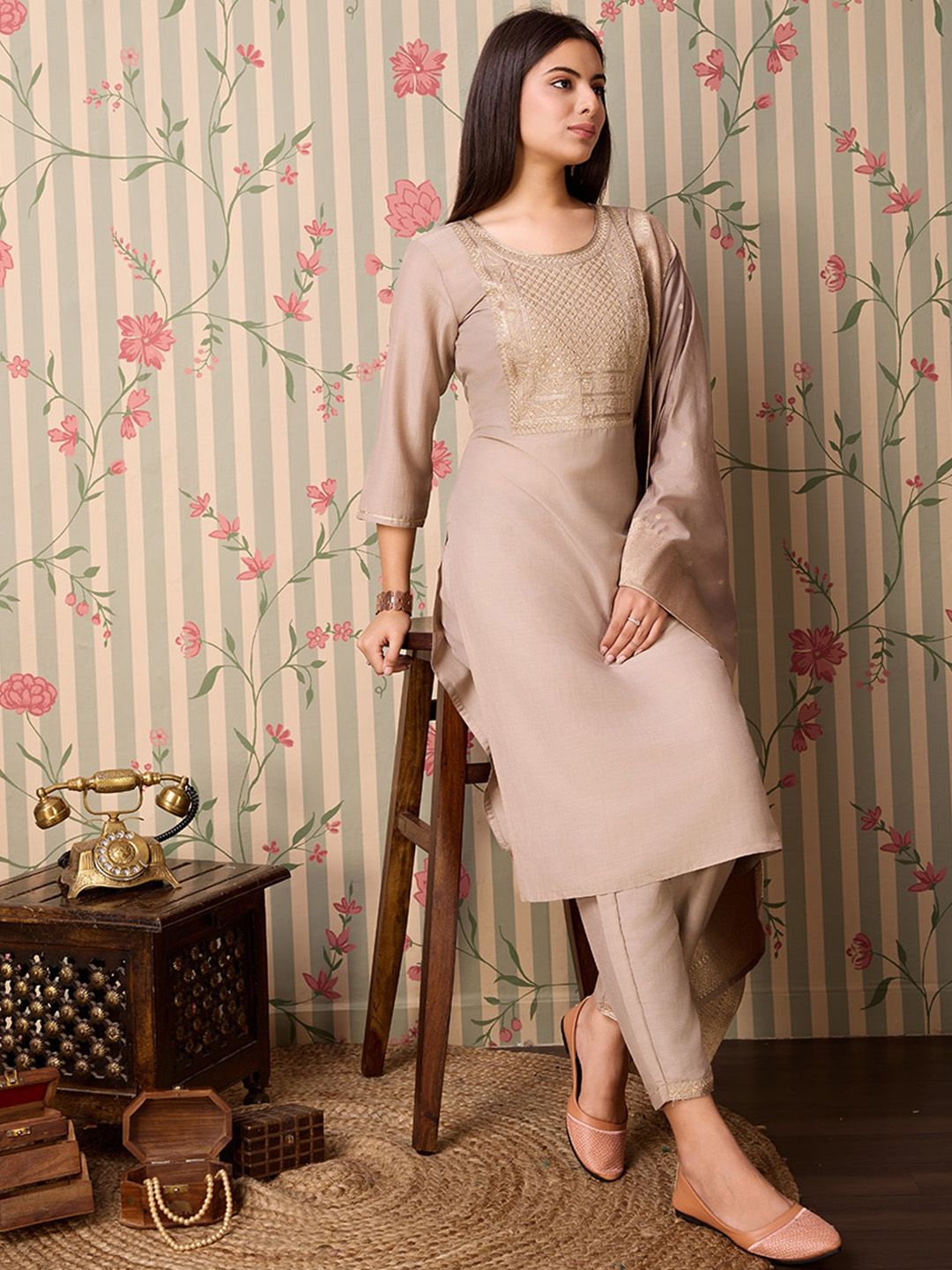 Dhiyona OD  Yoke Design Regular Thread Work Kurta with Trousers & With Dupatta