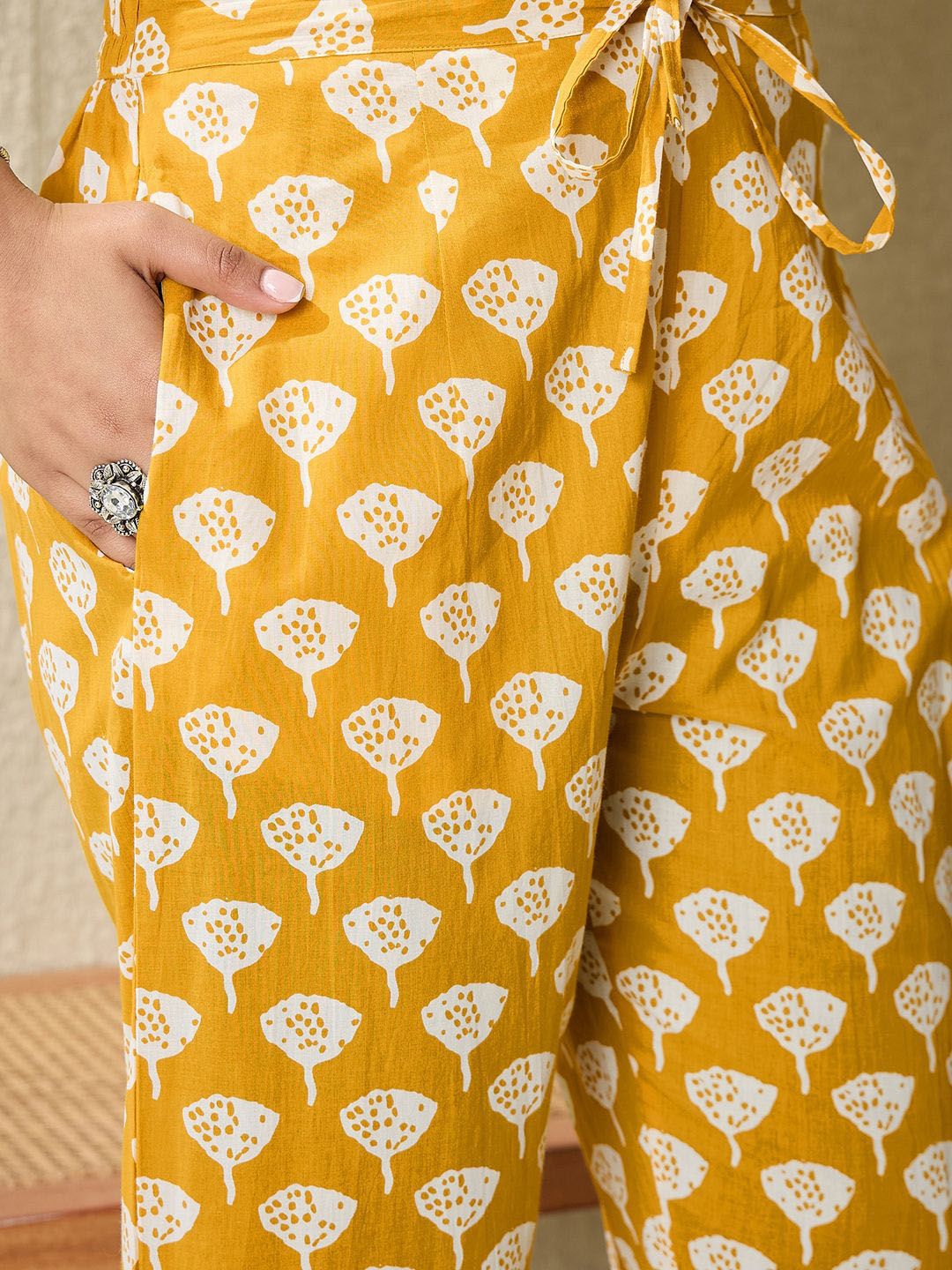 Dhiyona IE Floral Printed V-Neck Pure Cotton Straight Kurta With Trousers & Dupatta