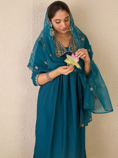 Women Ethnic Motifs Embroidered Empire Gotta Patti Kurta with Trousers & With Dupatta