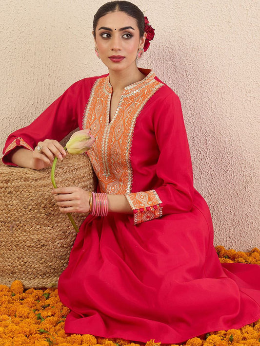 Women Ethnic Motifs Embroidered Mandarin Collar Mirror Work Kurta Trousers