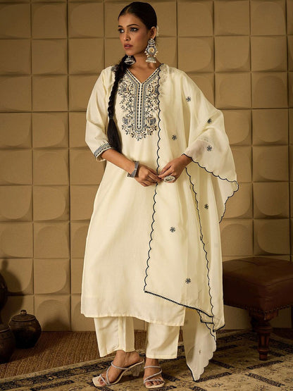 Floral Embroidered Thread Work Straight Kurta with Trouser & Dupatta