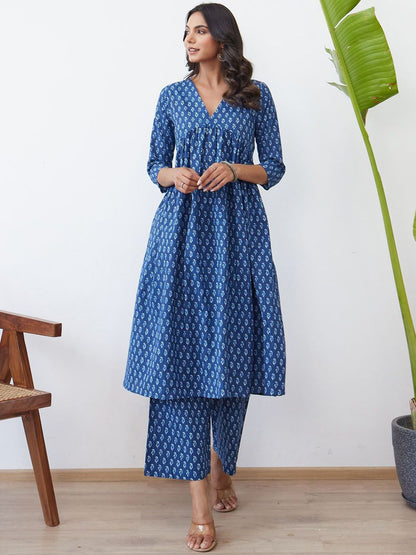 Dhiyona IE Ethnic Motifs Printed Pure Cotton Kurta With Trousers