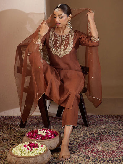 Dhiyona IE Women Ethnic Motifs Embroidered Regular Liva Kurta with Trousers & With Dupatta