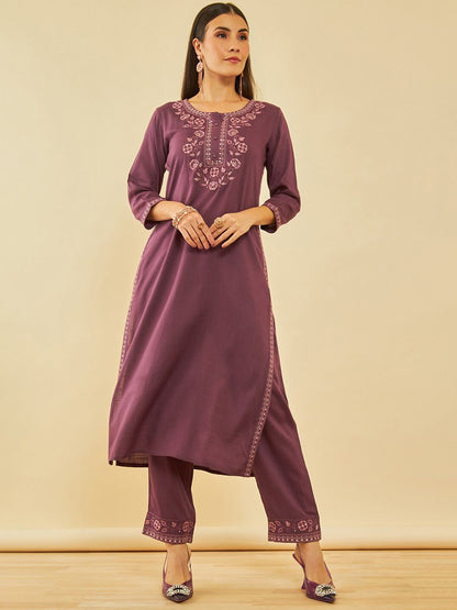 Dhiyona SO Women's Purple Floral Yoke Design Thread Work Straight Kurta With Trousers