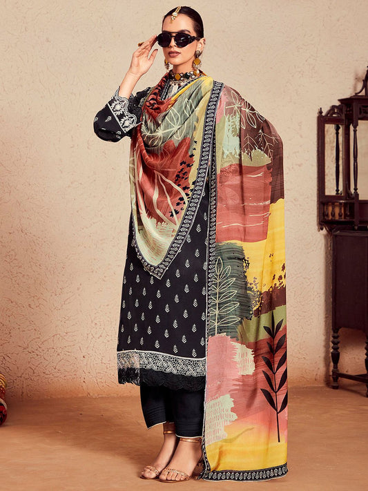Dhiyona IE Women Floral Printed Regular Thread Work Kurta Trousers With Dupatta