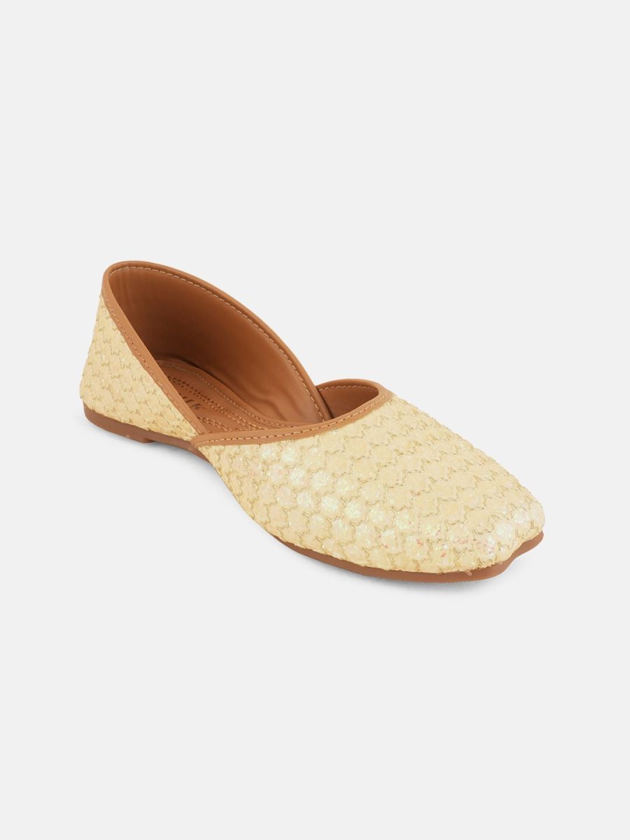 Dhiyona AK Embellished Square Toe Mojaris