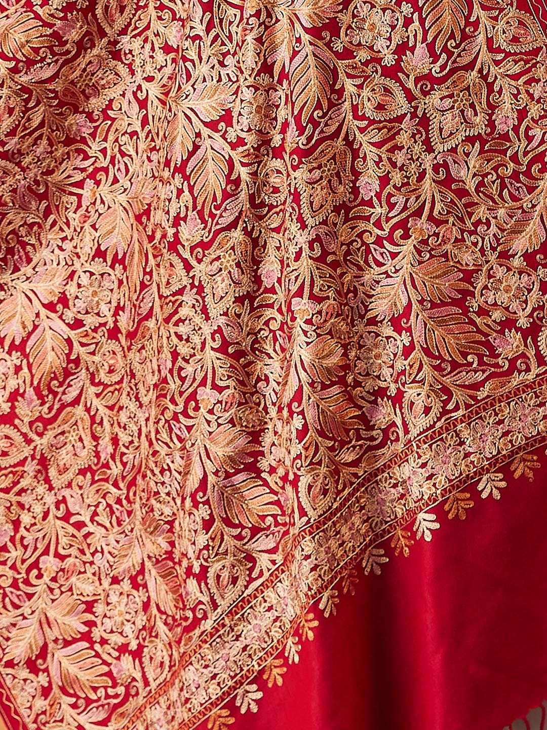 Dhiyona PA Women Floral Embroidered Shawl