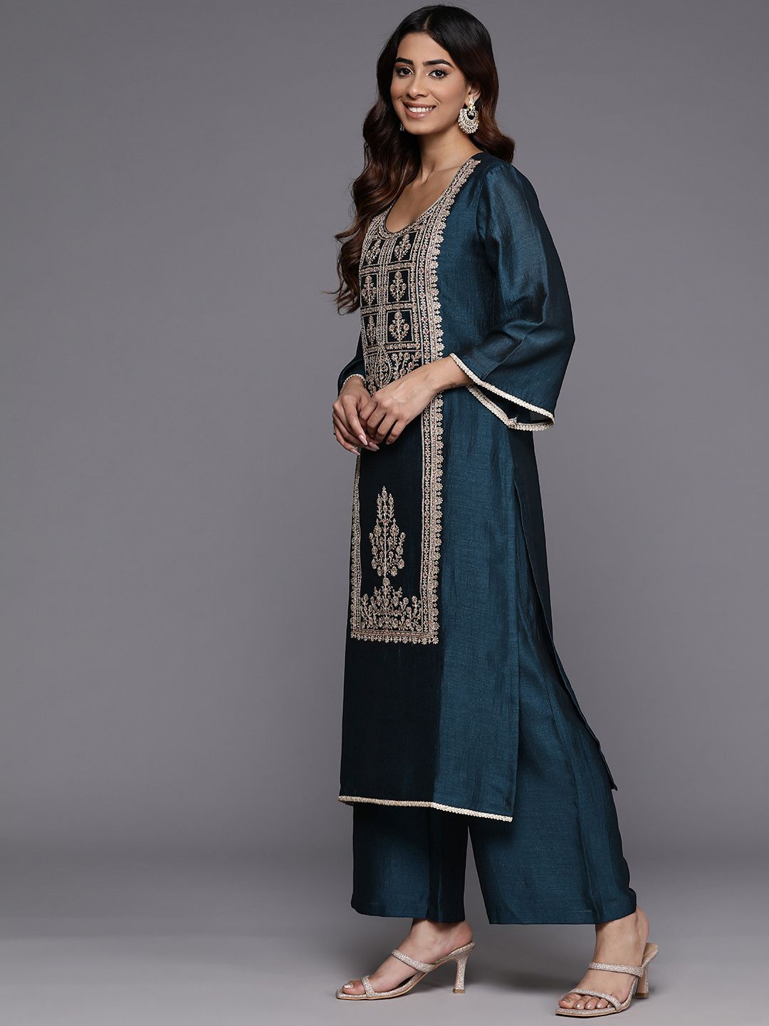 Dhiyona VA Women's Floral Embroidered Regular Kurta with Palazzos & With Dupatta