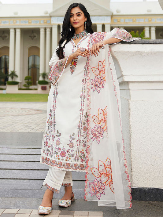 Dhiyona IE Women Ethnic Motifs Embroidered Regular Thread Work Kurta with Trousers & With Dupatta