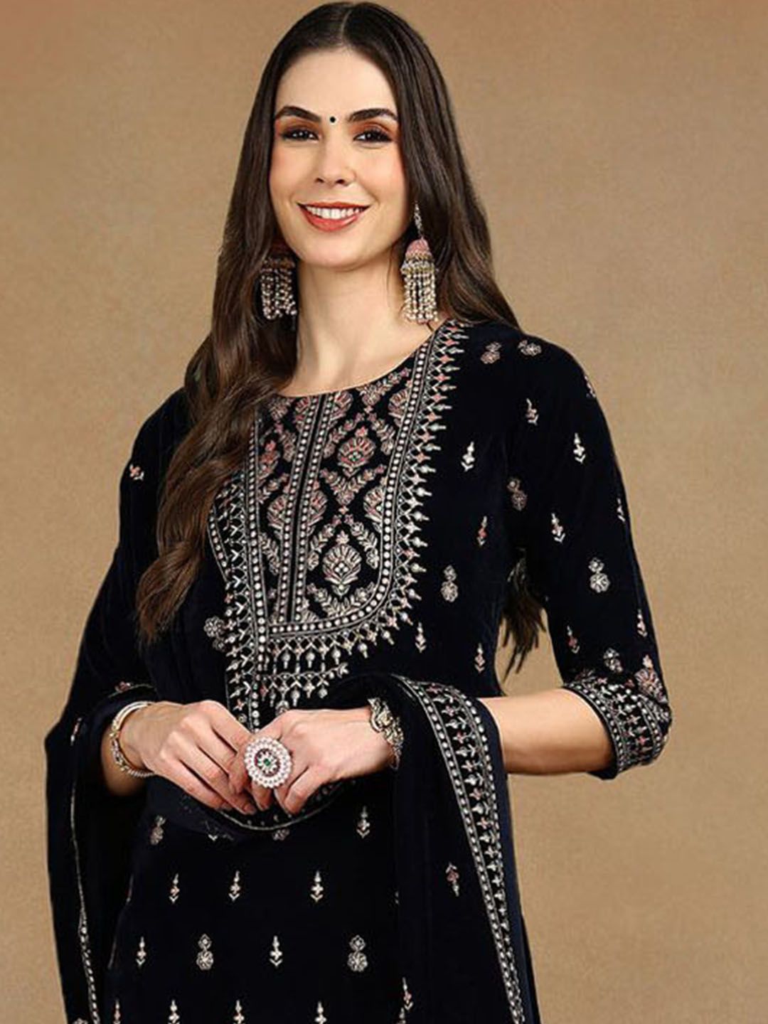 Dhiyona PD Women Women Ethnic Motif Embroidered Straight Kurta Trousers With Dupatta