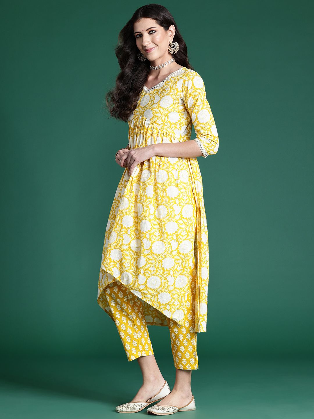 Women Floral Printed Empire Mirror Work Pure Cotton Kurta with Trousers & With Dupatta