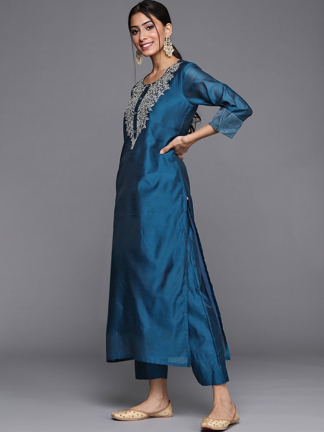 Dhiyona VA Women'sYoke Design Zari Work Chanderi Silk Straight Kurta with Trouser & Dupatta