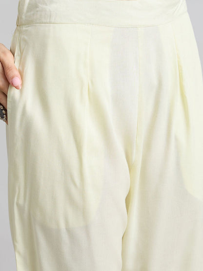 Dhiyona IE Green Floral Printed Straight Kurta with Trousers & Dupatta
