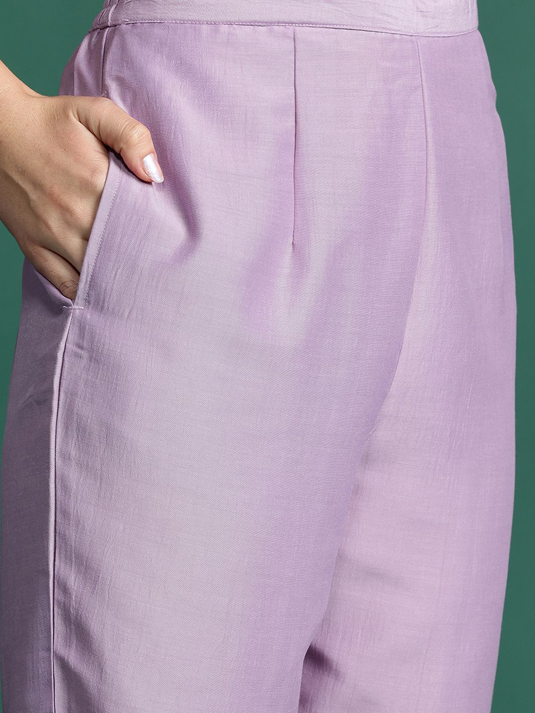 Dhiyona IE Ethnic Motifs Embroidered Kurta with Trousers & With Dupatta