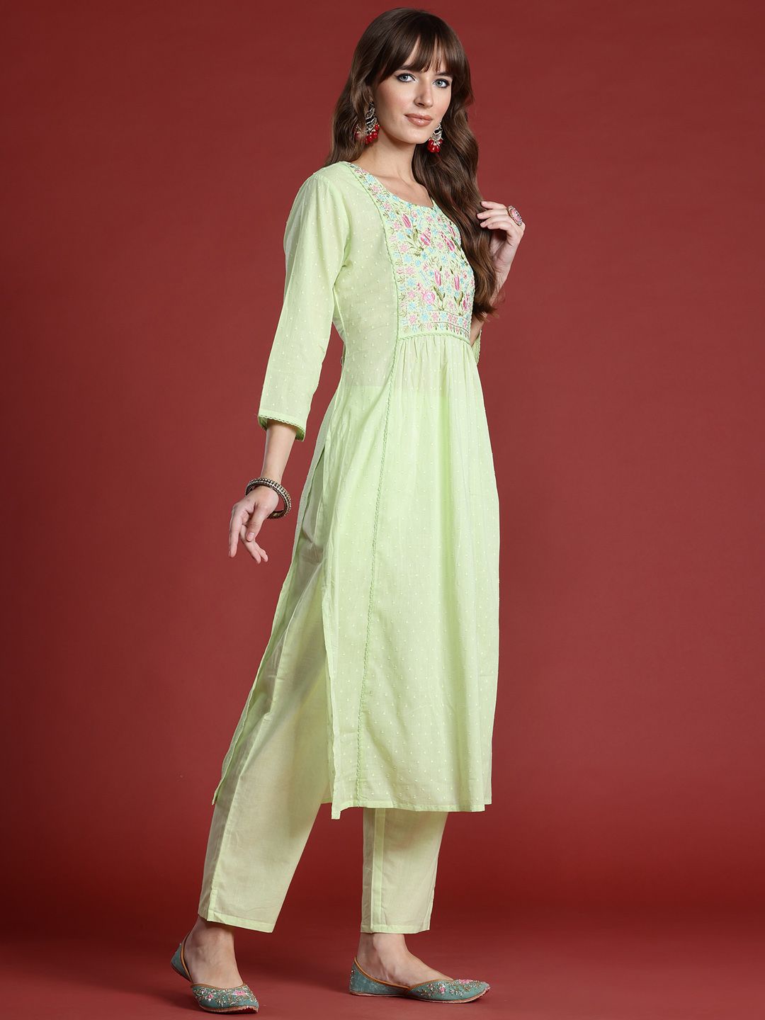 Dhiyona IE Floral Embroidered Panelled Thread Work Pure Cotton Kurta with Trousers & Dupatta