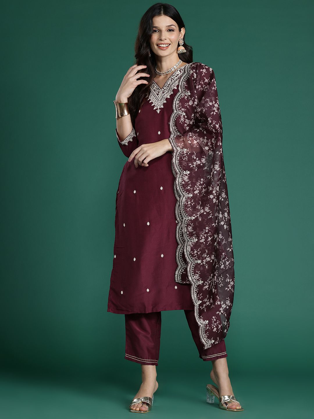 Women Floral Embroidered Thread Work Kurta with Trousers & Dupatta