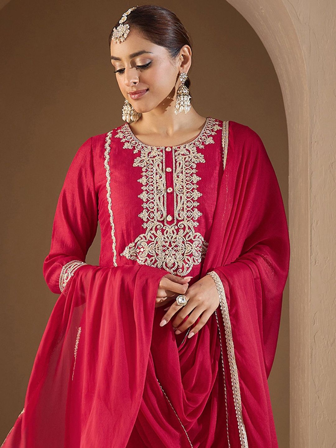 Dhiyona IE Women Paisley Yoke Design Regular Kurta with Trousers & With Dupatta