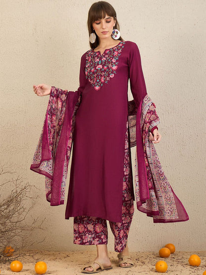 Dhiyona IE Floral Embroidered Notch Neck Thread Work Straight Kurta With Palazzos & Dupatta