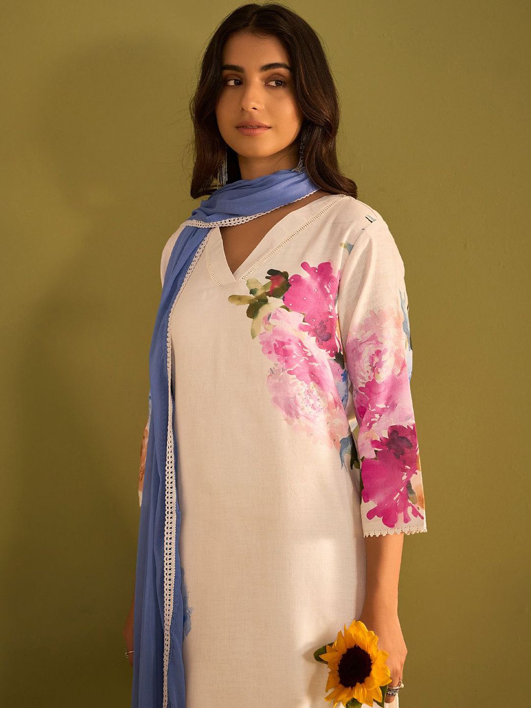 Dhiyona IE Floral Printed Beads and Stones Linen Straight Kurta with Trouser & Dupatta