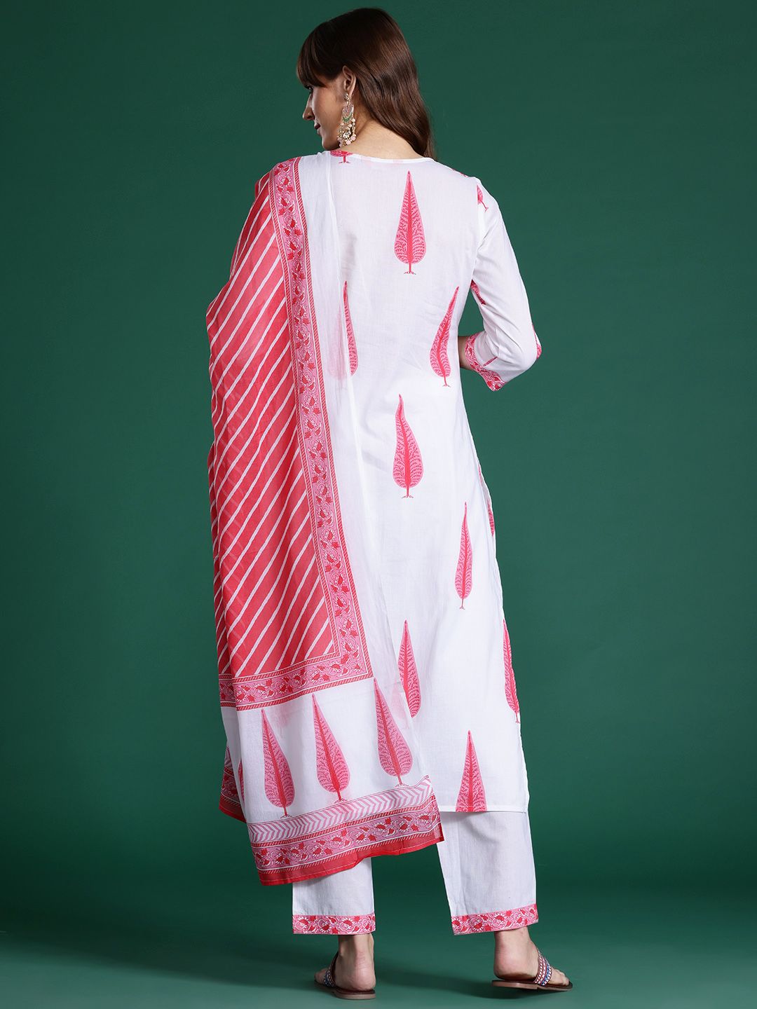 Floral Printed Sequinned Pure Cotton Kurta with Trousers & With Dupatta
